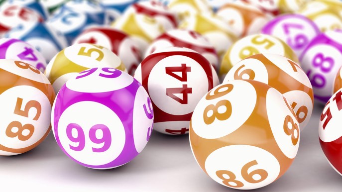 Lotto e SuperEnalotto, estrazioni di Oggi giovedì 2 gennaio 2025: numeri e combinazione vincente