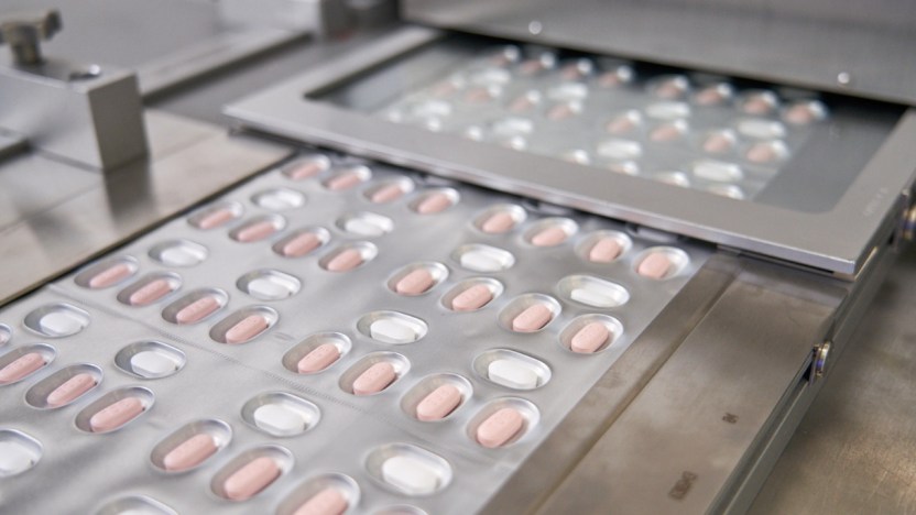 Ecco Paxlovid, la pillola anti-Covid di Pfizer: come funziona e chi la prenderà