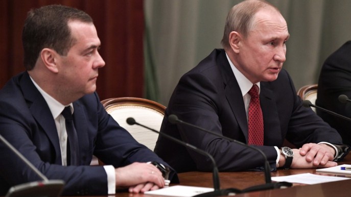 Putin alza la minaccia nucleare: “Non sto bluffando”. Il nodo referendum