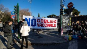 La Consulta boccia i no vax: obbligo vaccino è legittimo
