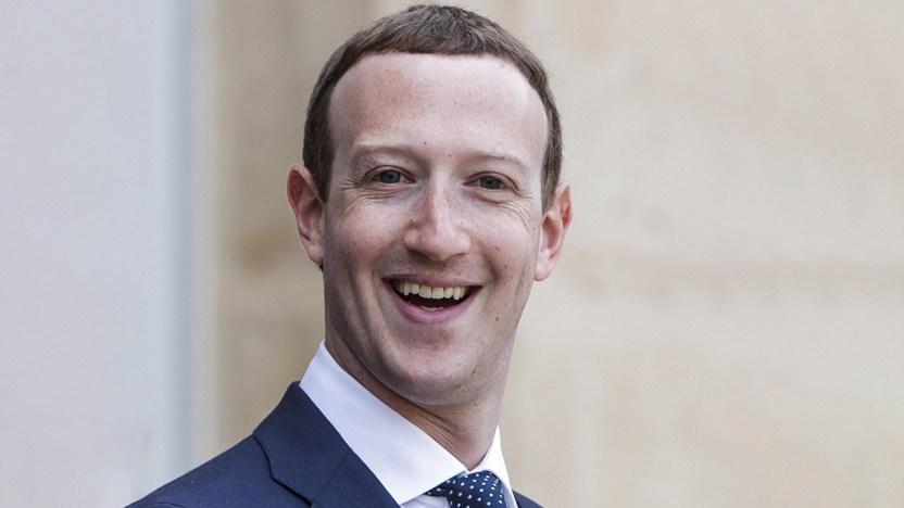 Scivolone di Zuckerberg, silurato dal web: il suo metaverso non piace