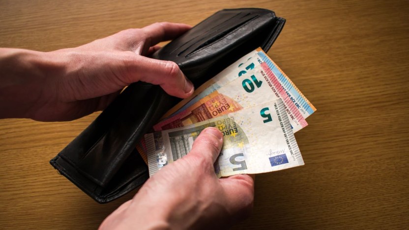 Bonus contro il caro bollette, come funziona e a chi spetta