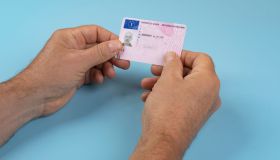 Codice della strada, rinnovo patente: serve rifare l’esame? Facciamo chiarezza