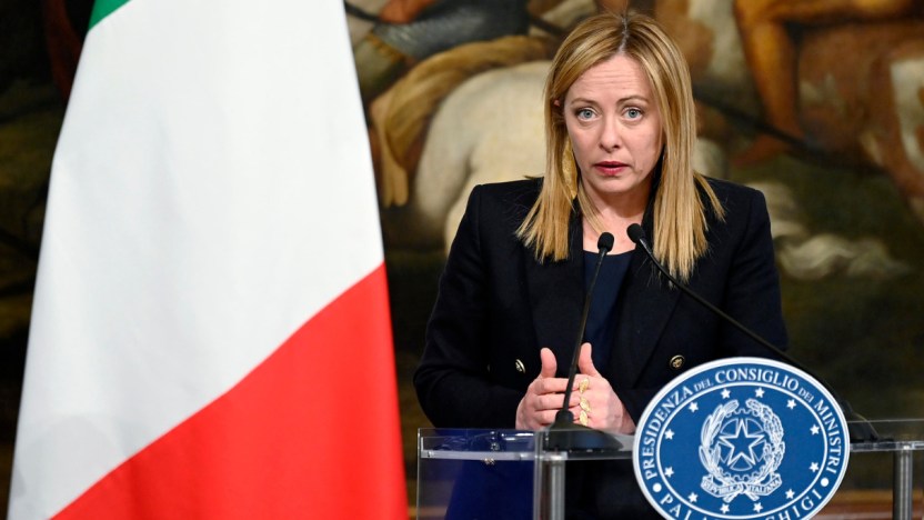 Via libera al Milleproroghe: cosa cambia per smart working, balneari e mutui