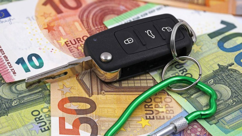 Superbollo auto? Cos’è e chi deve pagarlo