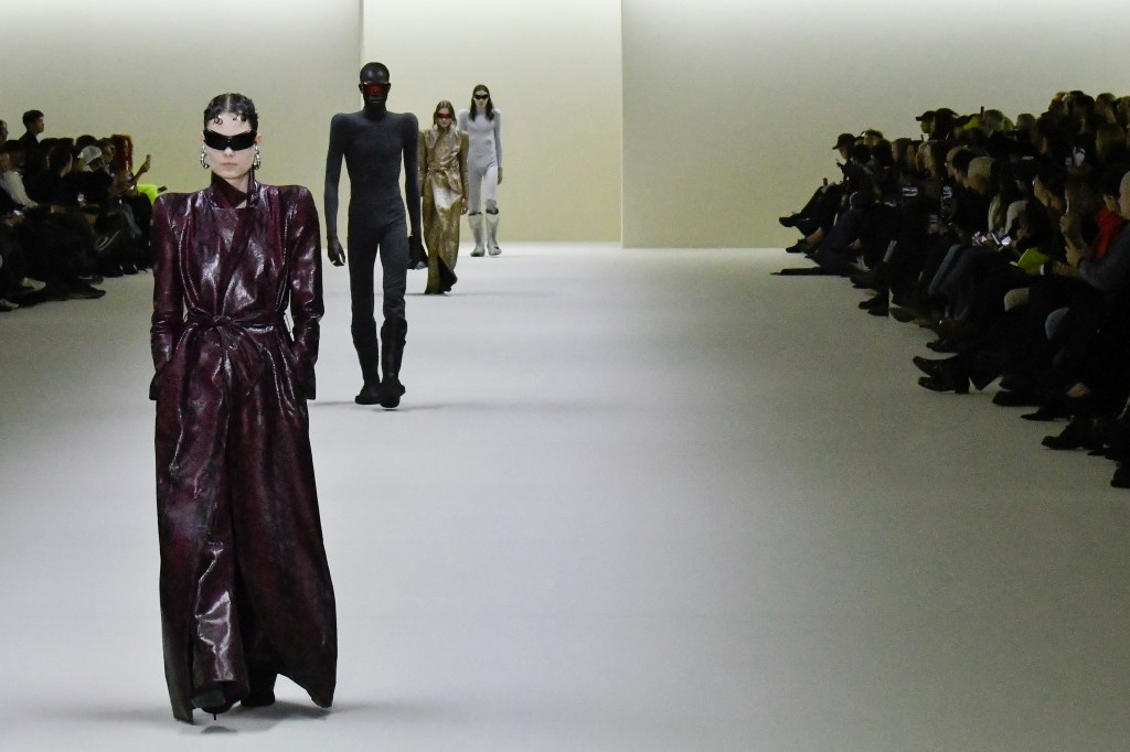 Sfilata Balenciaga 2023