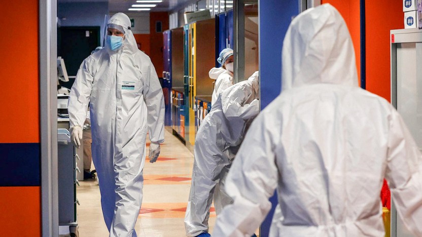 Allarme super batteri: 10 milioni di morti nei prossimi anni