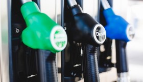 Benzina e diesel ancora su: dove conviene fare il pieno oggi