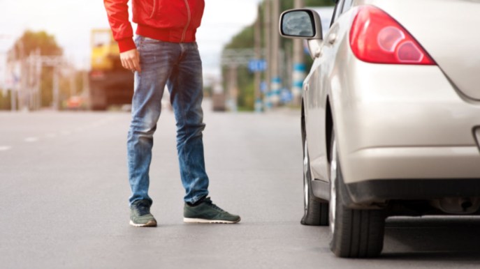Come salvarsi dalla truffa della falsa multa sul parabrezza