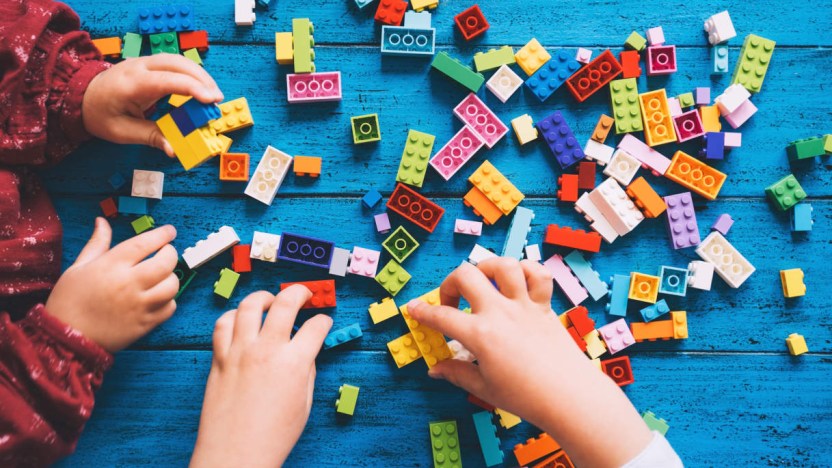 Lego in controtendenza: addio alla plastica riciclata