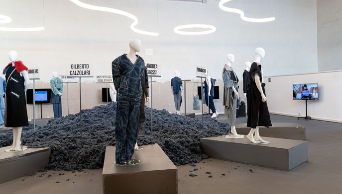 GENOVAJEANS esposizione