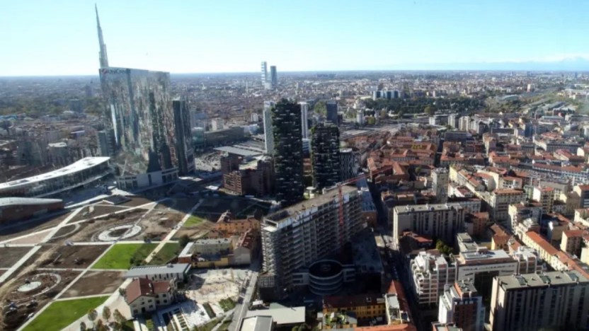 Gli italiani lasciano le grandi città: dove cercano casa