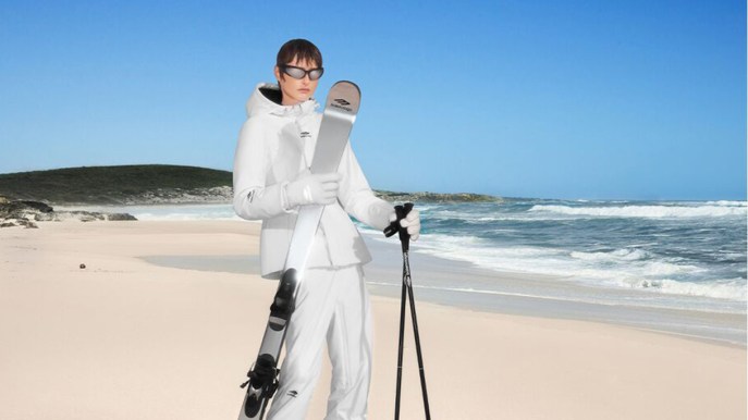Balenciaga scende in pista con la linea Skiwear