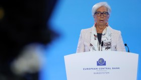 Lagarde ci dice di stare attenti: “Potremmo alzare ancora i tassi”