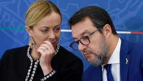 Raduno sovranista: Salvini resta solo (e la Meloni gode)
