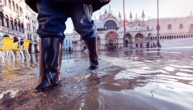 Il 2023 avrebbe dovuto essere l’anno di svolta per le politiche ambientali dell’Italia, ma così non è stato