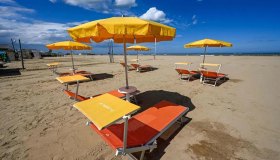 Dal governo nuovo sconto per i balneari: tagliato del 4,5% il canone minimo