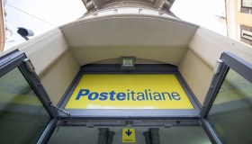 Come richiedere il certificato di stato civile in Posta