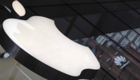 Apple in calo dopo la denuncia per violazione delle norme antitrust