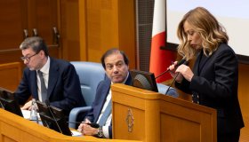 Irpef, Meloni vuole tagliare le tasse a chi guadagna più di 50mila euro