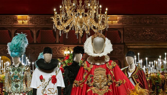 Mostra "Dal cuore alle mani" firmata Dolce & Gabbana.