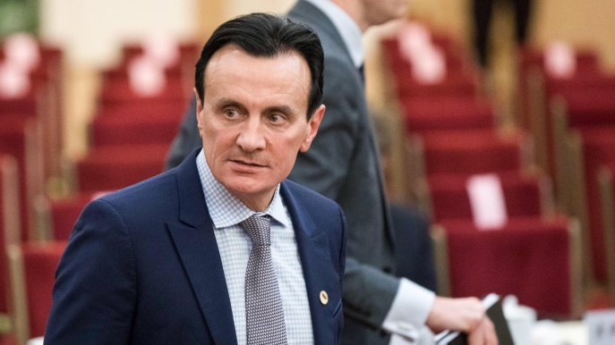 Astrazeneca, compensi da capogiro: bocciato il super extra bonus per il Ceo Soriot
