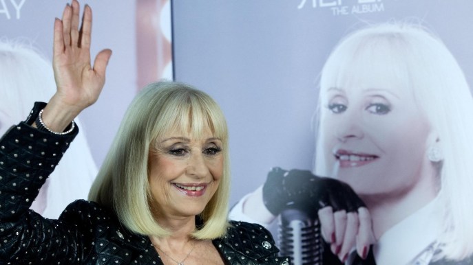 Casa di Raffaella Carrà ancora in vendita, l’immobile vale quasi 2 milioni