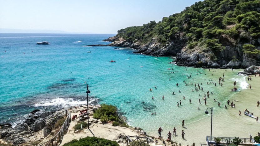 Bandiere Blu 2024, quanti soldi portano al turismo italiano