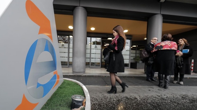 L’Agenzia delle Entrate fa suo il Decreto Adempimenti, va in vacanze e implementa Pago PA