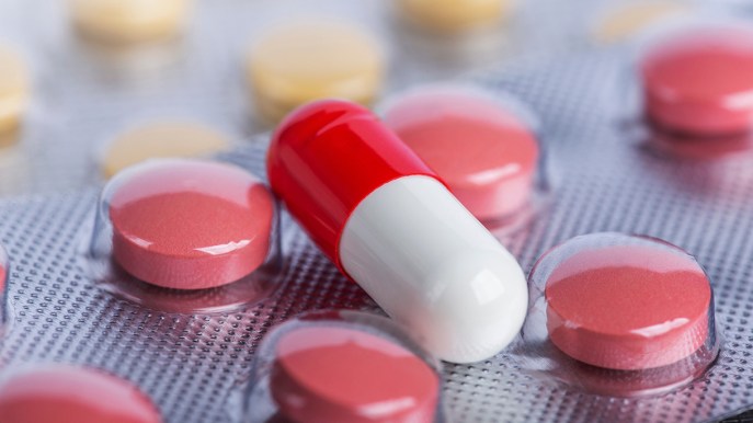 Resistenza agli antibiotici, perché fa paura e quali sono i rischi