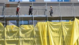 Decreto Salva casa: le novità per l’edilizia libera, dalle tende da sole alle Vepa
