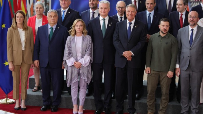 Consiglio Ue, via libera alle nomine: Meloni si astiene su von der Leyen ma vota contro Costa e Kallas