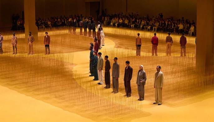 "Oasi di lino" Zegna fashion show, Milan