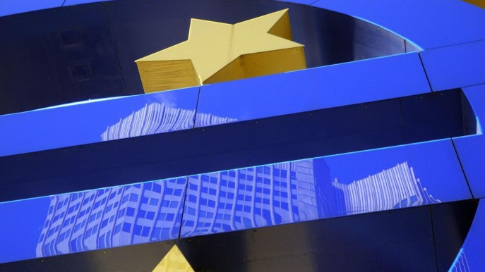 Eurozona, S&P: crescita PIL a +0,8% nel 2024, +1,2% nel 2025