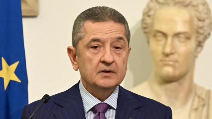 Truffa economica con deepfake prende di mira il governatore di Bankitalia: l’allarme dell’Istituto