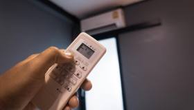 Consumi elettrici alle stelle: luglio segna il record dal 2015, complice il caldo