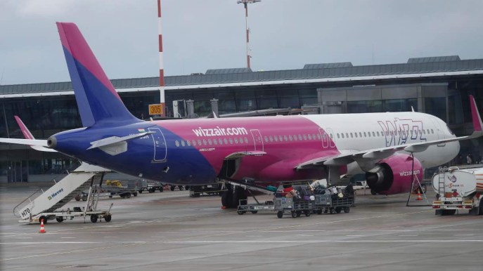 Wizz Air lancia “All You Can Fly”, ma è conveniente solo per il turismo mordi e fuggi