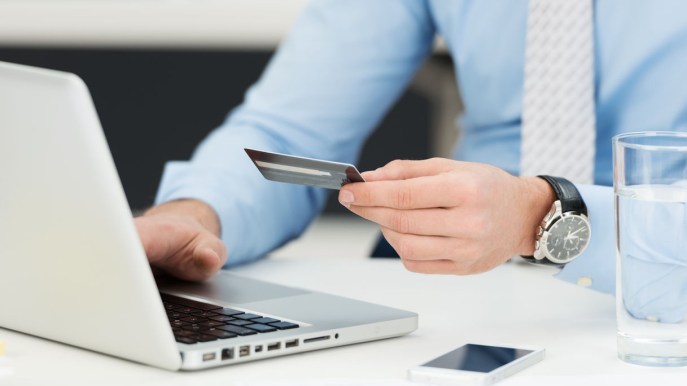 Bonifici istantanei pericolosi per le truffe online, guadagni degli italiani a rischio