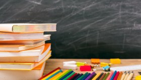 L’antitrust avvia un’indagine sui libri scolastici: cosa può cambiare per le famiglie