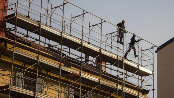 Patente a punti nei cantieri dal 1° ottobre, c’è il regolamento: cosa c’è da sapere