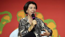 Bonus adozioni internazionali, la domanda scade il 5 ottobre: come ottenere 6500 euro