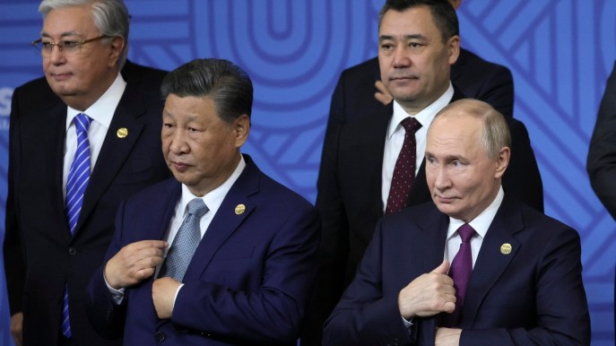 Brics Pay sfida il dollaro, ma il nuovo sistema ha conseguenze anche sull’euro