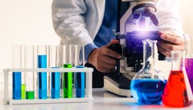 Esami di laboratorio, come cambieranno con l’aiuto dell’Intelligenza Artificiale