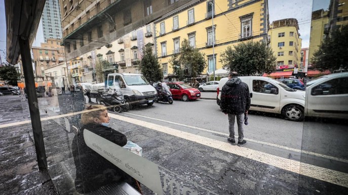 Sciopero Napoli del 18 ottobre, Eav e Anm regolari: niente stop per bus, metro e funicolari
