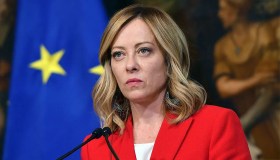 Meloni fa visita a Trump, tra i temi sul tavolo dazi, Sala e Ucraina