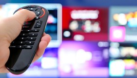 Abbonamenti streaming, come condividere legalmente le app per risparmiare ogni mese