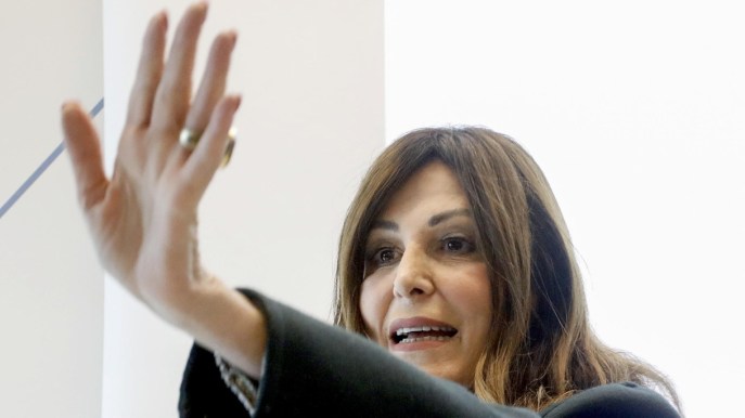 Caso Visibilia, Santanché cambia avvocato e l’udienza può slittare: “Lascerà l’incarico”