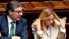 Dfp 2025 approvato, stime Pil al ribasso e giallo su giovani e famiglie