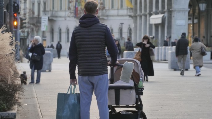 Assegni Inps maternità, paternità e congedi: i nuovi importi