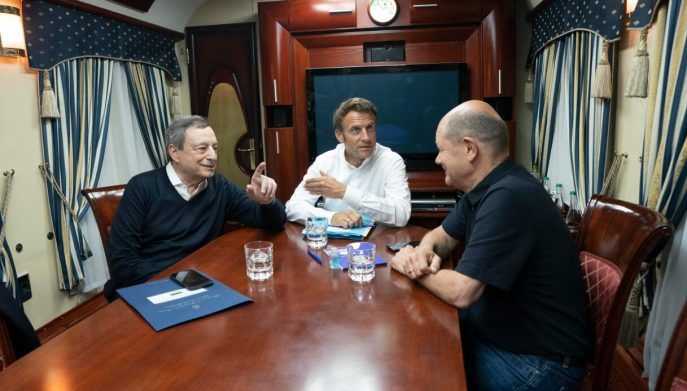 draghi macron scholz in treno per kiev